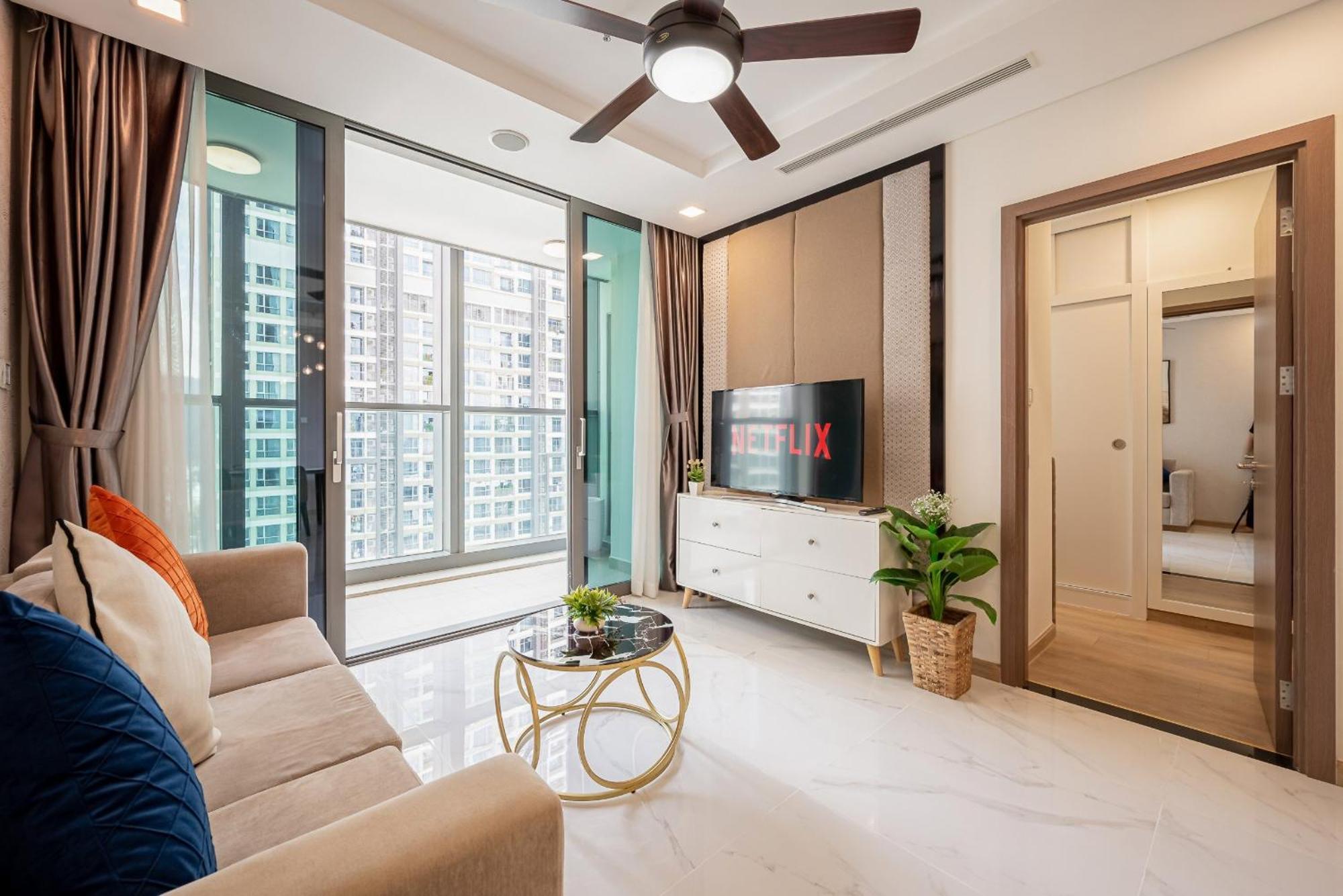 Urban Heights Rentals Landmark 81 Ho Şi Min Exterior foto