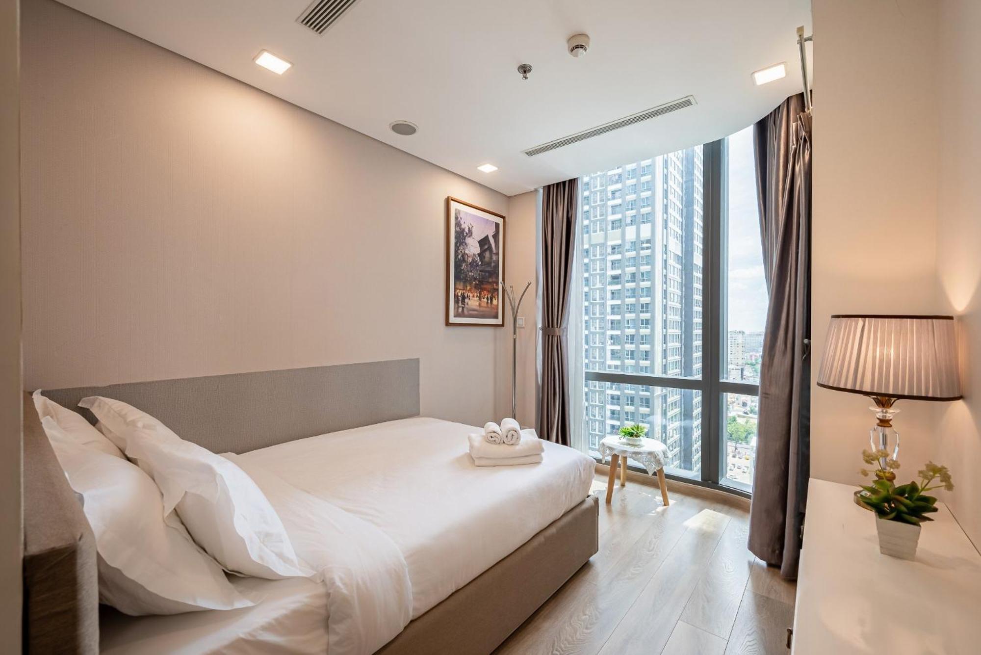Urban Heights Rentals Landmark 81 Ho Şi Min Exterior foto