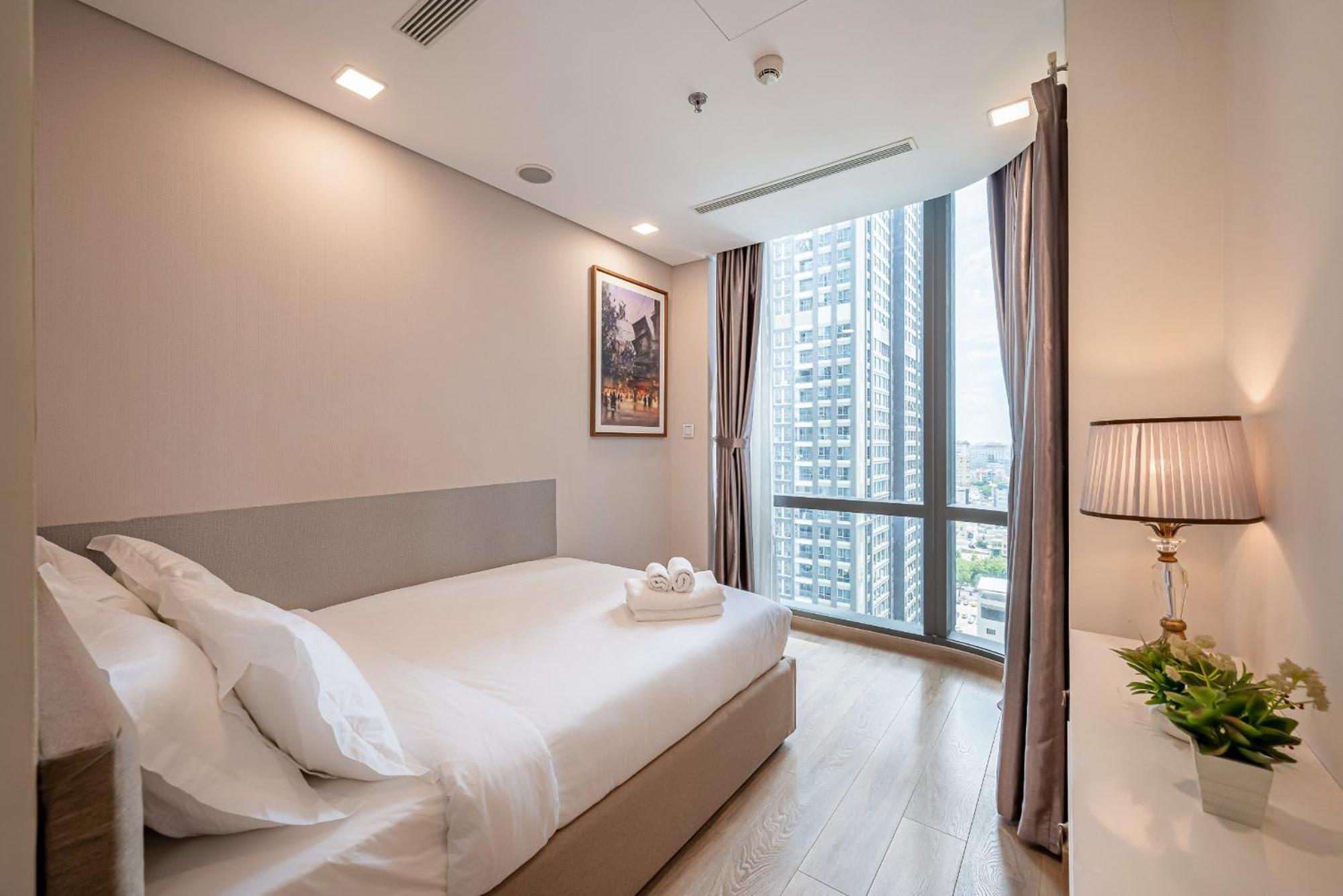 Urban Heights Rentals Landmark 81 Ho Şi Min Exterior foto