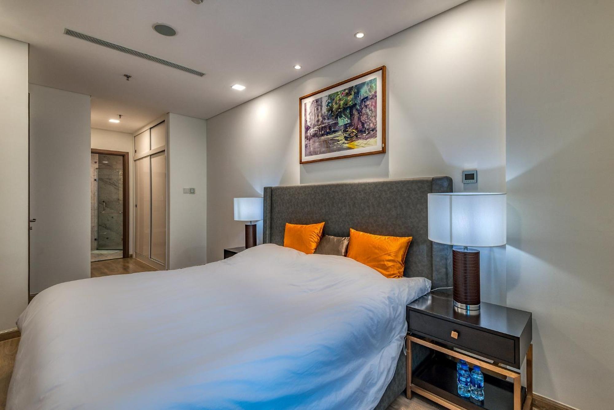 Urban Heights Rentals Landmark 81 Ho Şi Min Exterior foto