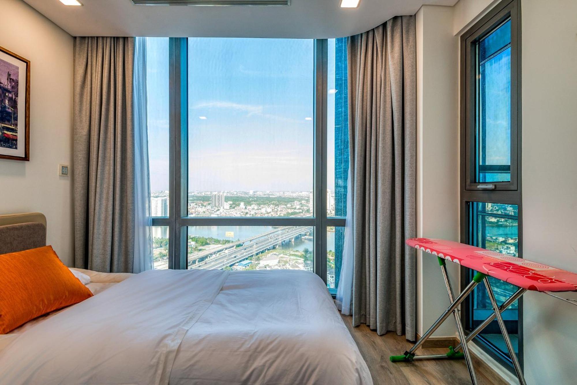 Urban Heights Rentals Landmark 81 Ho Şi Min Exterior foto